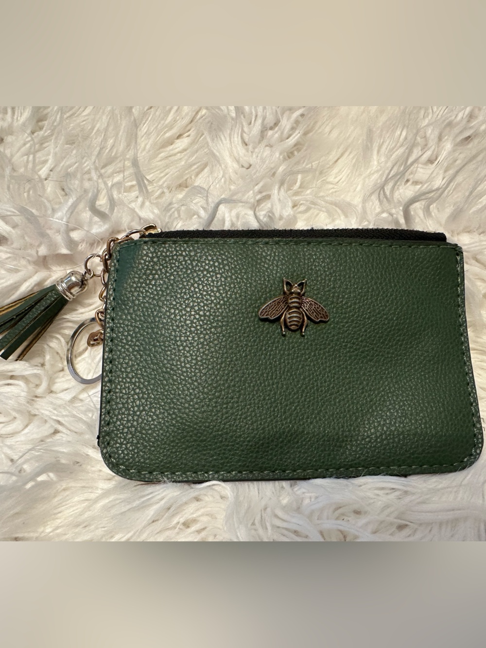 Green Bee Zip Around Wallet Card Holder Tassel Keychain NWOT